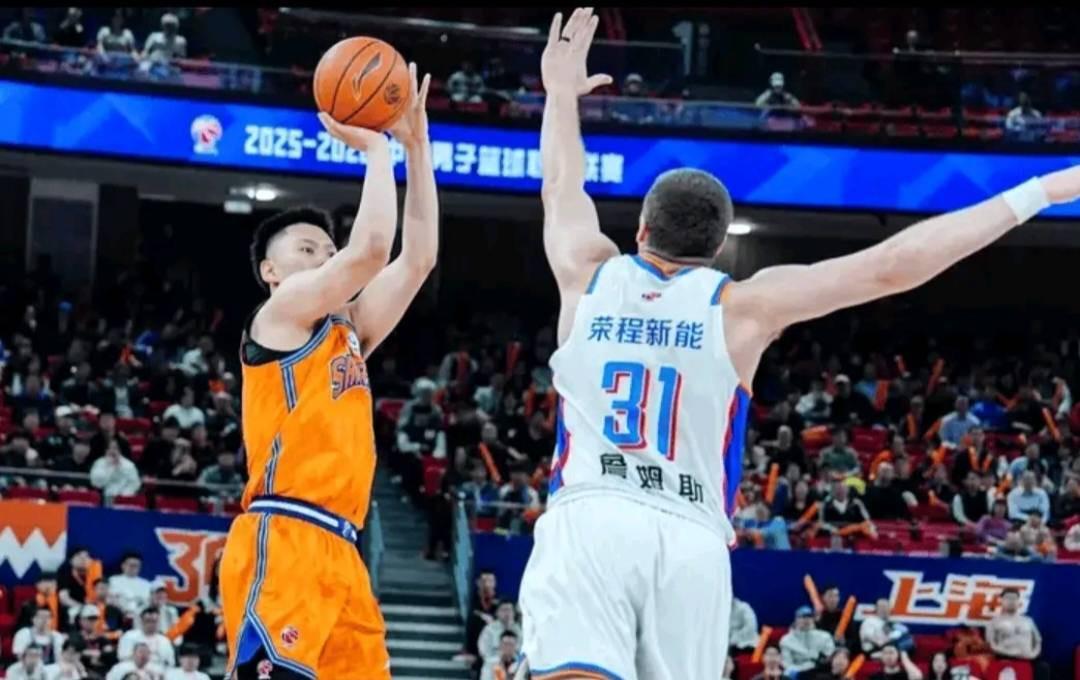 九游游戏平台-一步一脚印，李弘权3年前获最快进步球员，今年入选一阵